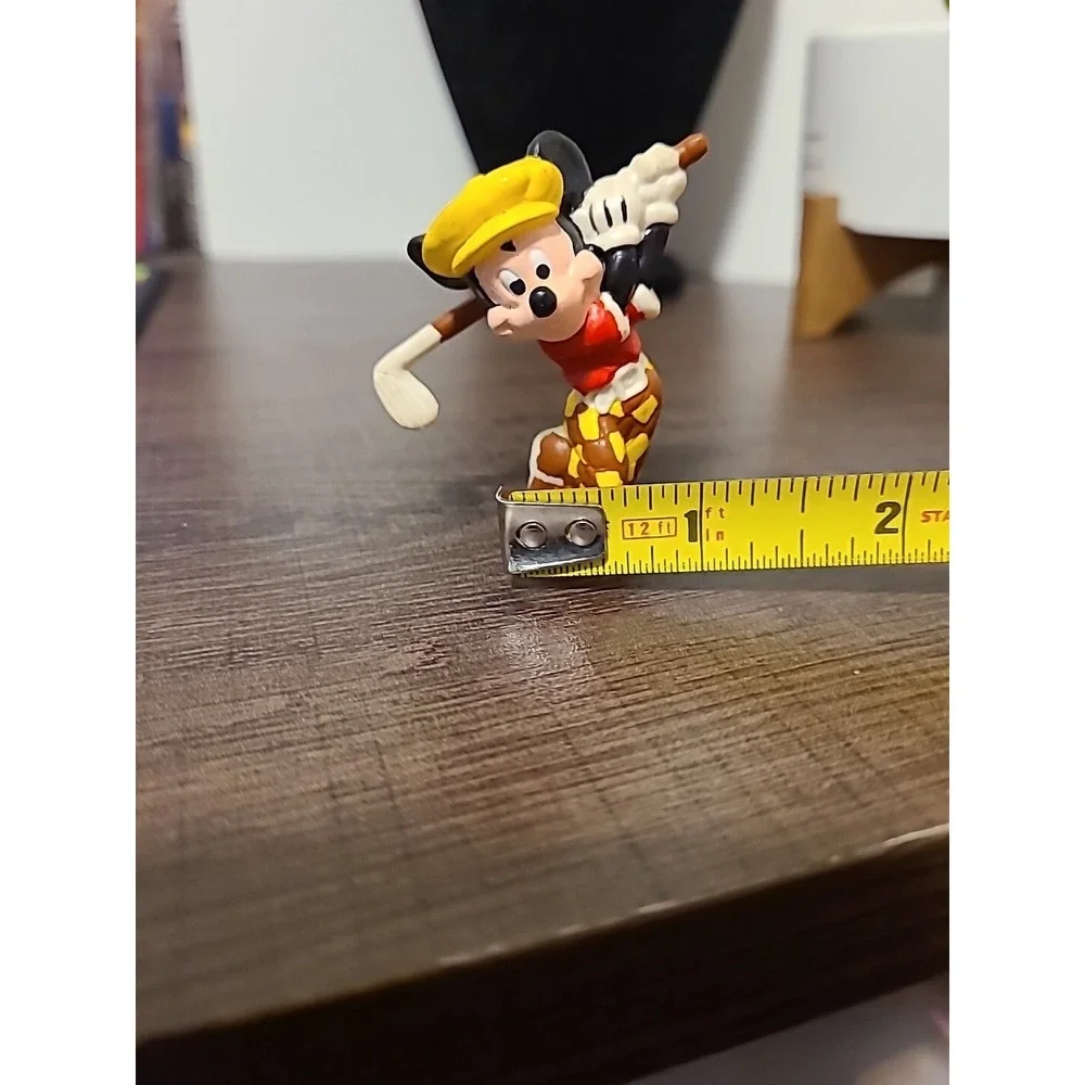Vintage Genuine Disney Applause Mickey Mouse Golfing Plastic Figure 2 1/4